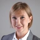 portrait photo of Anna Nikolovska